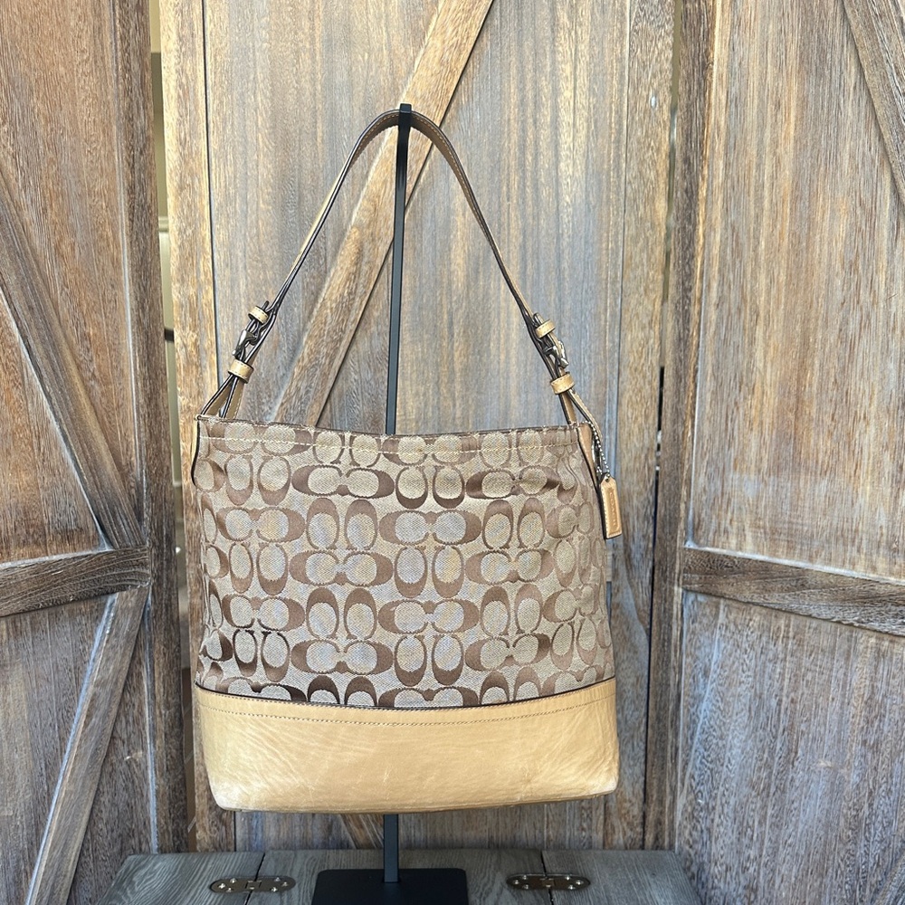 Coach F12518 Signature Jacquard and Leather Brown and Tan Shoulder Handbag - Picture 2 of 16